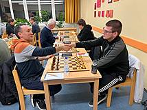 Teamkollegen als Gegner: Bene (l. ) gegen Sören