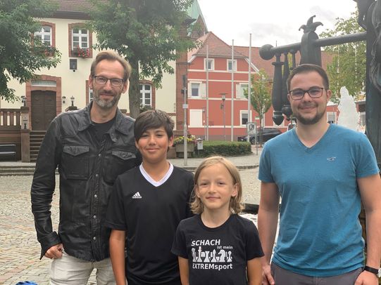 Open in Rammstein: Matteo bester Jugendlicher im A-Turnier, Christoph gewinnt B-Turnier